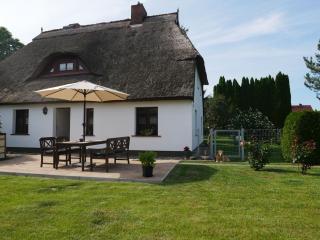 Ferienhaus Juule in ruhiger Lage, Terrasse, WLAN - Krummin - 6