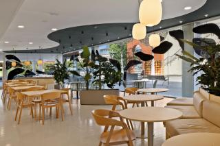 B&B HOTEL Girona 3 - 2