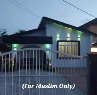 Homestay Che Puteh Sura Dungun - 0