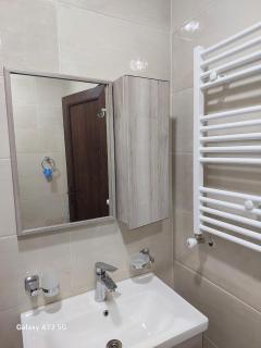 IRMA Apartment - 6