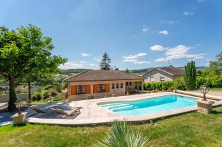 Gite des ifs piscine, jacuzzi dans le Beaujolais - - 0
