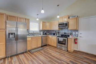 Spacious 4BD Dog-friendly Home near USAF Academy - 5