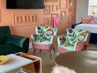 Fabulous Location Walk to Food & Bars Roof Deck - 8