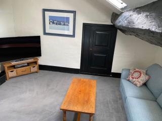 Mellor Hall Loft - unique apartment in historic property - Stockport - 3