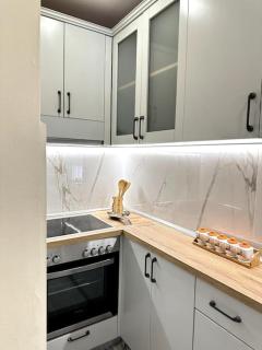 Tirana Apt near Lake & Blloku Area - 2