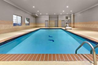 La Quinta by Wyndham Deer Park - Deer Park - 1