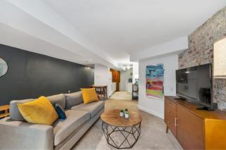 Cute and Charming 1BR in Fantastic Location townhouse - Washington - 8