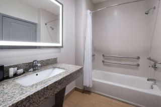 La Quinta by Wyndham Muskogee - Muskogee - 2