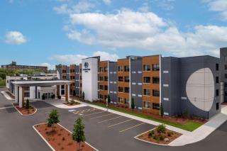 DoubleTree by Hilton Kingston - Newly Renovated - Kingston - 0