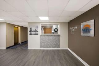 Suburban Studios Milwaukee Airport - Milwaukee - 4