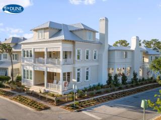 'Rees on Wiregrass' - Private Pool, Golf Cart, Carriage House - Lake District, WaterColor, FL home - Santa Rosa Beach - 0