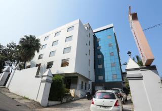 Super Townhouse Prince Palace - Chacka - 6