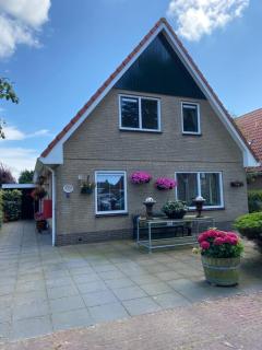 Rose Cottage B&B - Nes - 0