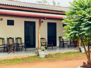 Railway Bungalow - Habarana - 0