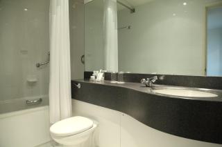 Holiday Inn Cardiff City Centre by IHG - Cardiff - 6
