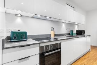 Stylish Studio in Staines - 8