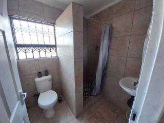 khutsong Apartments - 1