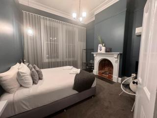 Treehouse Hideouts Balcony Apartment - Port of Echuca Townhouse - 3