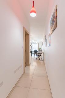 2 Bedroom in Central St Julians Prime Location in Paceville APT 3 by Vaganza - San Ġiljan - 2