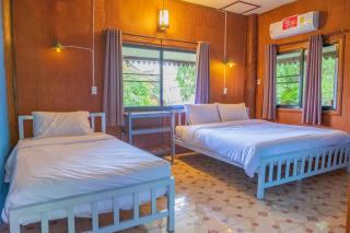 Happy House Backpackers - 3