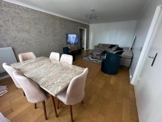 Grand appartement proche Paris - 7