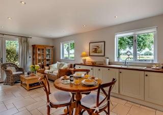Field House Lodge - Kirby Cross - 8