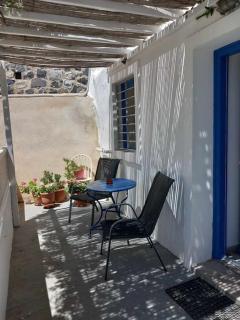 Calderimi, a cosy,warm and renovated house in Fira - 0