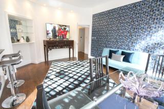 Contemporary 3 double bedroom 2 bathroom Haven in the heart of Chelsea Exquisite London Apartment with a Designer's Touch - 1