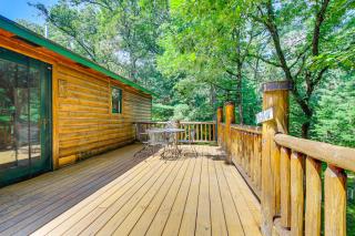Peaceful Wautoma Retreat with Deck on 10 Acres! - 9