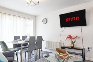 ESSEX Basildon 4 bedroom house 2 half bath - Basildon - 0