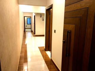 Executive Appartment MT - Karachi - 9