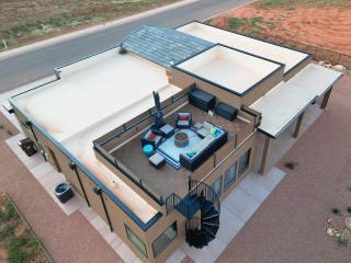 Kanab Villa Oasis New luxury home in upscale neighborhood with rooftop deck - Kanab - 9
