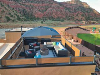 Kanab Villa Oasis New luxury home in upscale neighborhood with rooftop deck - Kanab - 2