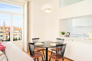 Condes de Azevedo Palace Apartments - Porto - 9
