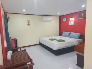 Haad Somboon House - Bang Saphan - 2