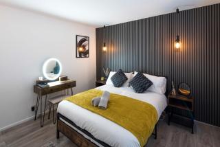 1 Bed Flat - Sleeps 3 - Parking - Wifi - 3