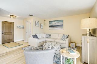 5 Mi to Beach: Cape Coral Oasis w/ Lanai - 7