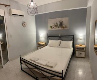 Menelaos Apartments - Adelianos Kampos - 0