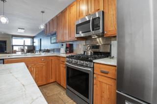 Walk to Slopes, Heated Pool & Hot Tub, Ground Level Unit - 4