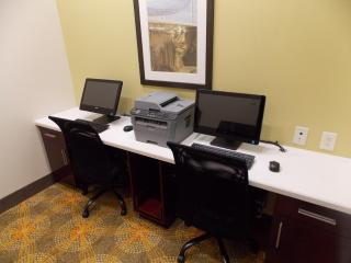 Best Western Plus Spring Inn & Suites - 4