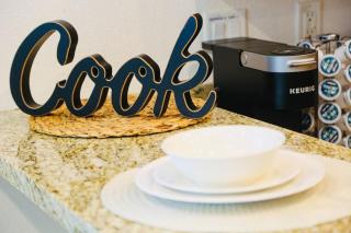 Flairbnb - Indio - 5