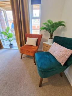 Spacious Apartment in Old Town Stevenage SG1 with Free Parking, and Free Wi-Fi by White Orchid property Relocation - Stevenage - 7