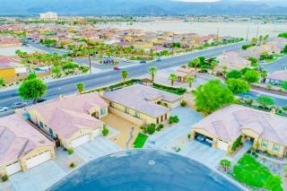 At Colossus with Pool Spa and Game Room - Indio - 5