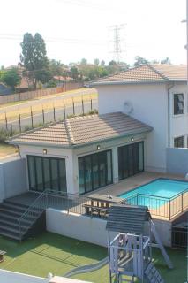 Elegant Studio Apartment 5G Wi-fi Netflix Inverter - Johannesburg - 6