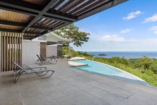 Stunning 4-BD Home with Pool, Dazzling Ocean Views - Potrero - 9