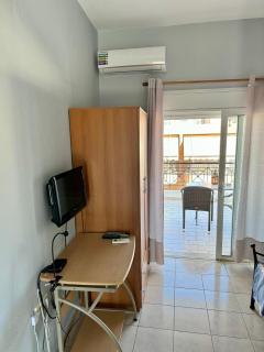 Cozy sunny studio apartment - Volos - 6