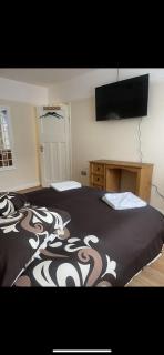 Guest rooms in house - ISLEWORTH, MIDDLESEX - 3