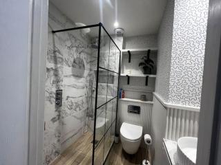 Boutique 2 storey home nr centre - Chipping Norton - 2