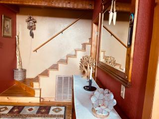 Homestead Retreat - Newport - 6