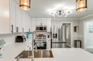 Wilmington Getaway with Fire Pit, 8 Mi to Beaches! - Wilmington - 2